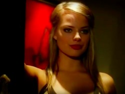 Margot Robbie Pamit dari Sosmed Sementara Waktu