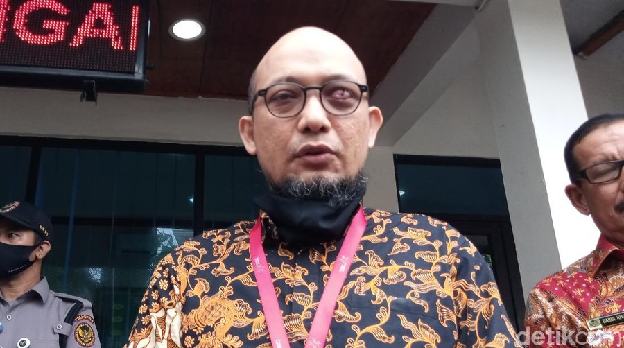 Penyidik KPK Novel Baswedan memenuhi panggilan Komisi Kejaksaan (Kadek Melda Luxiana/detikcom)