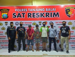 Dramatis! Korban Penyekapan di Sumut Lolos Usai Mobil Pelaku Tabrak Ambulans