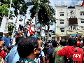 Pedagang Pasar Demo Tolak PSBB, Wali Kota Ambon Bergeming