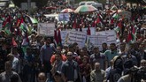 Warga Palestina Tolak Israel Mencaplok Tepi Barat Palestinians demonstrate against Israeli plans for the annexation of parts of the West Bank, in Gaza City, Wednesday, July 1, 2020. (AP Photo/Khalil Hamra)