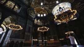 Masjid Hagia Sophia Bisa Dikunjungi Turis di Luar Waktu Salat