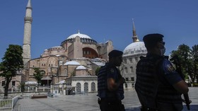 Erdogan Undang Paus Fransiskus Kunjungi Hagia Sophia