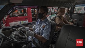 Lebihi Kapasitas Saat PSBB, Puluhan Angkot-Bajaj Kena Razia