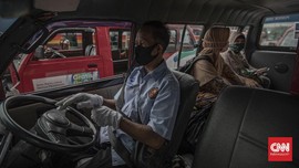 Lebihi Kapasitas Saat PSBB, Puluhan Angkot-Bajaj Kena Razia