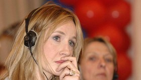 Buku Terbaru JK Rowling Kembali Picu Kontroversi Transgender