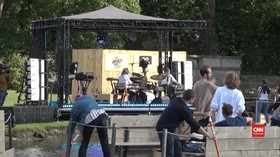 VIDEO: Pandemi, Festival Musik Belgia Digelar di Danau