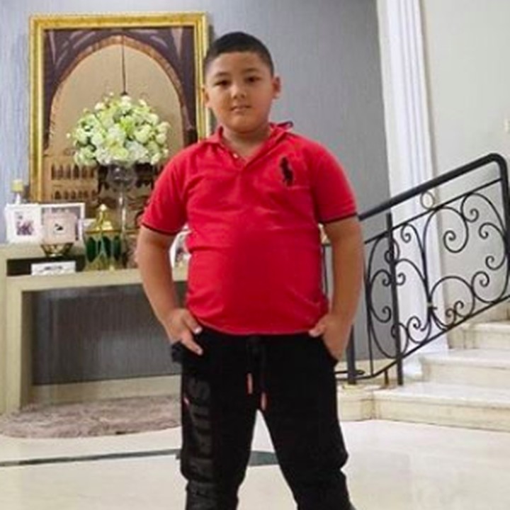 <p>Kalau sudah besar nanti, kira-kira Kellen mau jadi apa ya? Jadi artis seperti bunda Krisdayanti, atau ikut jejak ayah Raul Lemos jadi pengusaha? (Foto: Instagram @kellenlemos12)</p>