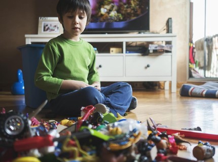 Kenapa Anak Suka Mengumpulkan Barang Tak Berguna? Ternyata Ini Manfaatnya