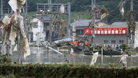 FOTO: Kondisi Selatan Jepang yang Dilanda Banjir dan Longsor