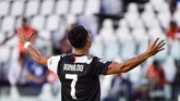 Juventus vs Torino di Liga Italia Juventus' Cristiano Ronaldo celebrates scoring his side's third goal, during the Serie A soccer match between Juventus and Torino, at the Allianz Stadium in Turin, Italy, Saturday, July 4, 2020. (Marco Alpozzi/LaPresse via AP)