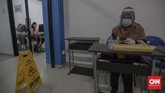 UTBK di UNJ Peserta ujian tulis berbasis komputer (UTBK) Perguruan Tinggi Negeri (PTN) sedang melaksanakan ujian di Universitas Negeri Jakarta, Rawamangun, Jakarta, Minggu, 5 Juli 2020. UTBK tahap 1 dilaksanakan pada tanggal 5-12 Juli 2020 dengan jumlah total peserta yang tercatat mengikuti tes sebanyak 42.463 orang. CNN Indonesia/Bisma Septalisma