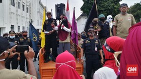 Puluhan Orang Gelar Aksi Ganyang PKI di Titik Nol Yogyakarta
