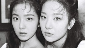 Tampilan Berani Irene dan Seulgi Red Velvet dalam Monster