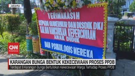 VIDEO: Karangan Bunga Bentuk Kekecewaan Proses PPDB