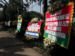 Kekecewaan dalam Karangan Bunga di Balkot: Anies Hancurkan Kepercayaan Anak Didik