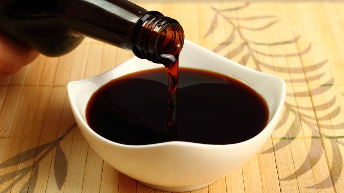 Bukan Gulanya, Garam dalam Kecap Manis Justru Lebih Berbahaya