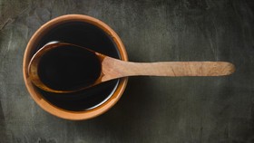 Singapura Tarik Kecap Manis ABC dan Saus Sambal Ayam Goreng