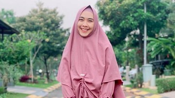 KOMENTAR NETIZEN MELIHAR OKI DI PERNIKAHA RIA RICIS