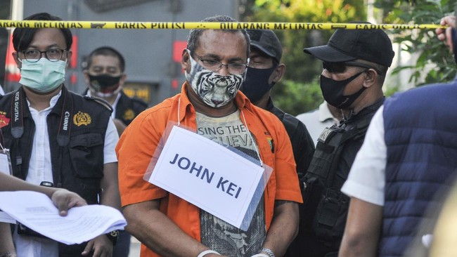 John Kei didakwa dengan lima pasal berlapis terkait kasus penyerangan terhadap Nus Kei dalam sidang di PN Jakarta Barat, Rabu (13/1).