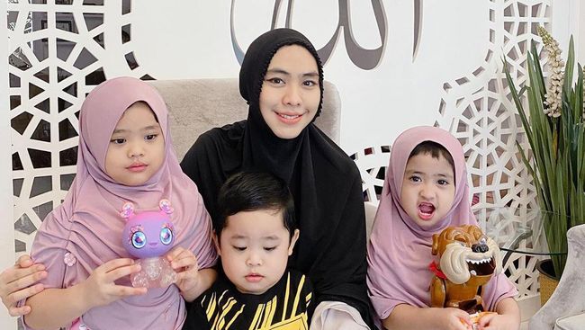 Arti Nama 3 Anak Oki Setiana Dewi, Islami dan Penuh Makna
