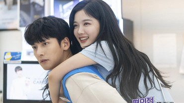 img-title Episode 6 'Backstreet Rookie', Yeon Joo Sedih Lihat Dae Hyun & Saet Byul