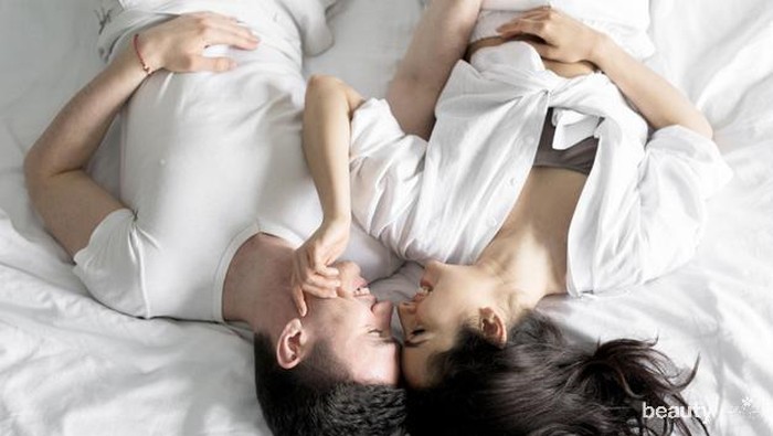 Seberapa Sering Seharusnya Suami Istri Berhubungan Seks?