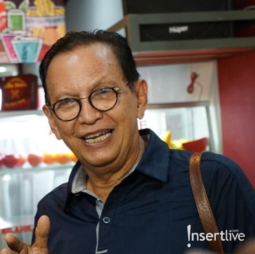 Gegara WhatsApp Kena Hack, Roy Marten Sampai Ganti Nomor Baru