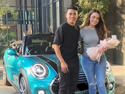 Cerita Selebgram Cantik Sarah Ahmad yang Dihadiahi Pemain Timnas Mobil Mewah