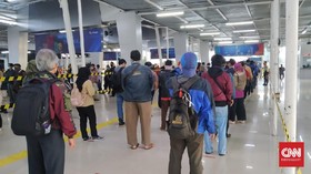 Drama Pagi di Stasiun Bogor: Kebelet BAB saat Antre KRL