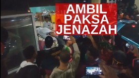 VIDEO: Massa Ambil Paksa Jenazah Covid-19