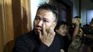 Indonesian police investigate presenter Vicky Prasetyo in fraud, embezzlement cases