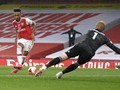 FOTO: Duel Top Skor Aubameyang vs Vardy Berakhir Imbang