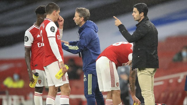 Pelatih Arsenal Mikel Arteta menyebut memiliki sejumlah pemain pengkhianat di ruang ganti yang tidak sejalan dengan instruksinya.
