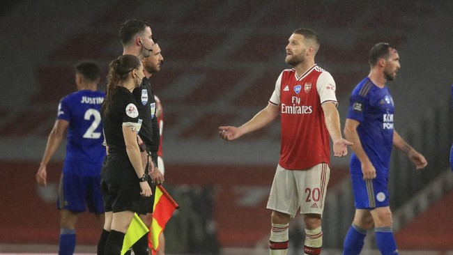 FOTO: Duel Top Skor Aubameyang vs Vardy Berakhir Imbang