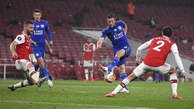 Injak Wajah Bek Arsenal, Vardy Luput dari Sanksi FA