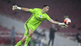Emiliano Martinez: Dari Miskin di Argentina ke Final Piala FA