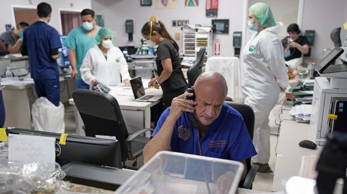 FOTO : Lonjakan Infeksi Covid-19 di Texas