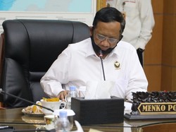 Pro Kontra Mahfud Kritik Anies Tata Kata Bukan Tata Negara