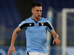 Profil Patric, Bek Lazio Jebolan Barcelona yang Nekat Gigit Lawan