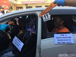 Pembunuhan Perempuan Berambut Pirang Direkonstruksi, 35 Adegan Diperagakan
