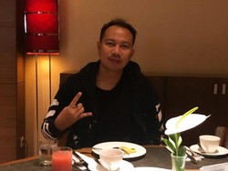 Vicky Prasetyo Ungkap Pertemuan dengan Deddy Corbuzier