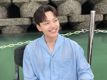 img-title Yeo Jin Goo Daftar Wamil, Tulis Surat Menyentuh untuk Penggemar