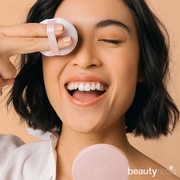 6 Bedak Tabur Lokal Terbaik, Tahan Keringat dan Bikin Pori-pori Mulus