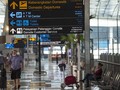 FOTO : Aktivitas di Bandara Soekarno Hatta Masih Sepi