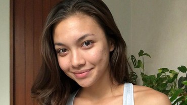 img-title Tak Punya Agama, Angela Gilsha Ungkap Sering Alami Keajaiban Tuhan