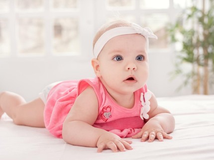 Unik! 17 Nama Bayi Perempuan Arab Awalan Q yang Sarat Makna