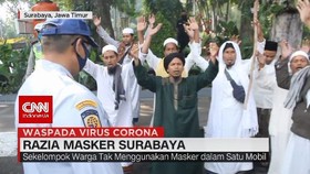 VIDEO: Razia Masker Surabaya, Kelompok Warga Berzikir