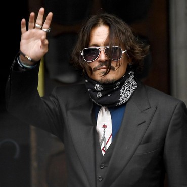 Johnny Depp Dianugerahi Penghargaan Lifetime Achievement