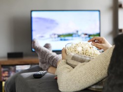 Kenapa Ngemil Popcorn saat Nonton Film Bikin Nagih?